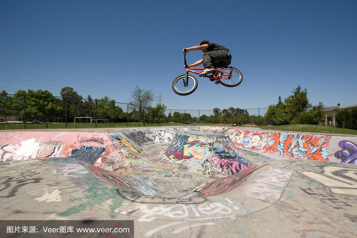 亚洲极限运动挑战赛,街头与自然的极限合一的简单介绍 亚洲极限运动挑战赛,街头与自然的极限合一的简单介绍