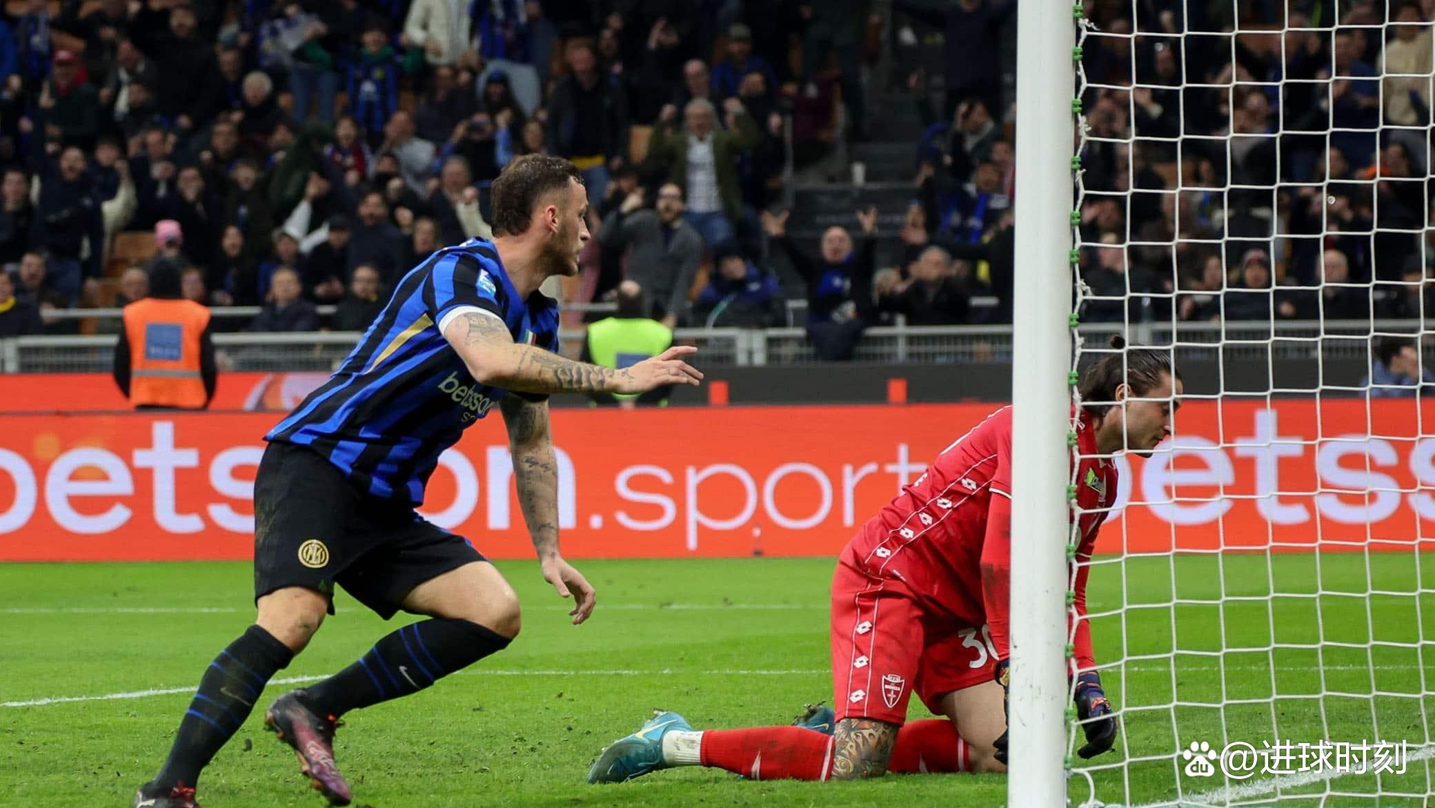 Kaiyun(中国)开云-意甲新兴球队崭露头角，打破传统格局