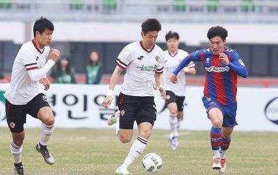 kaiyun网站-综述：两队精彩表现令人期待下一次对决！