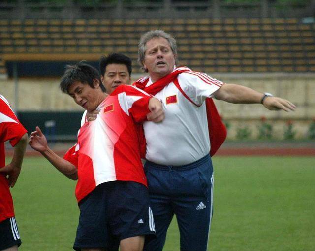 关于“一带一路”足球合作项目惠及多国,推动中国足球走向国际的信息 关于“一带一路”足球合作项目惠及多国,推动中国足球走向国际的信息