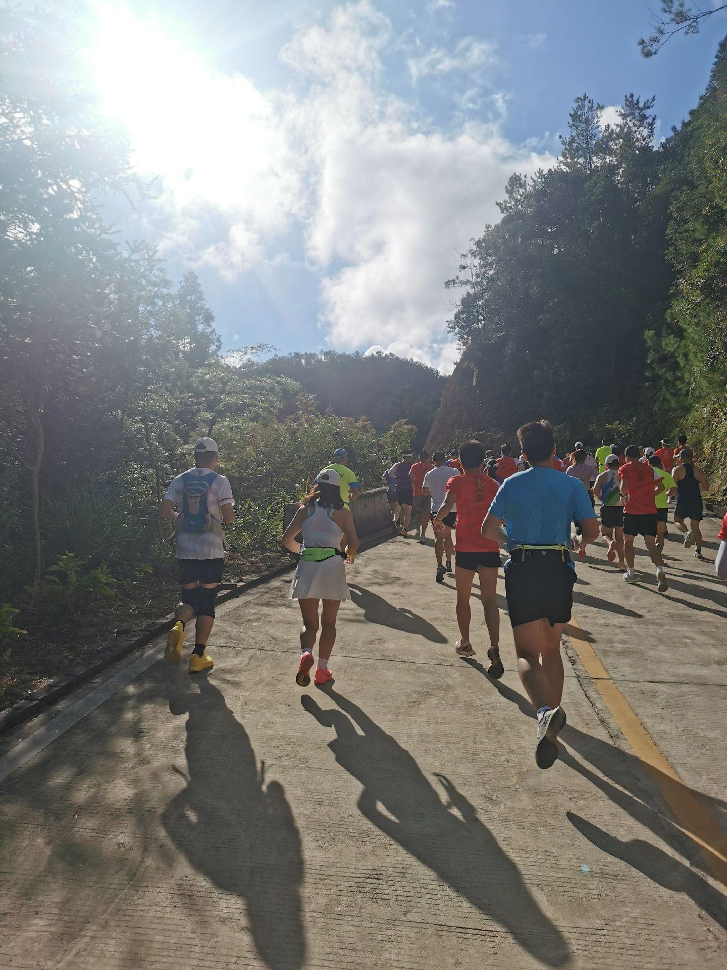全国山地马拉松挑战赛,越野跑者激情无限的简单介绍 全国山地马拉松挑战赛,越野跑者激情无限的简单介绍