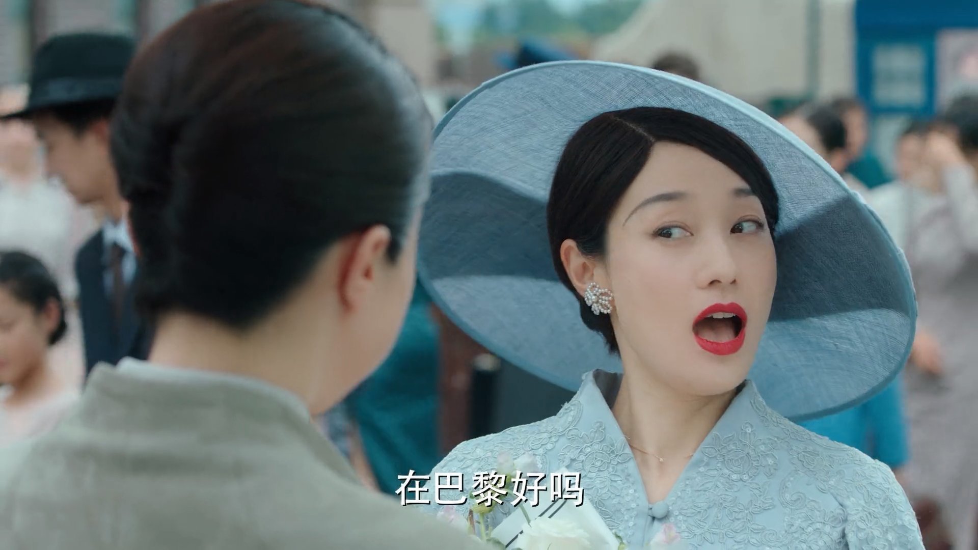 决战时刻：比赛进入白热化，胜负难辨，决胜局比赛在进行到几分时双方交换场地