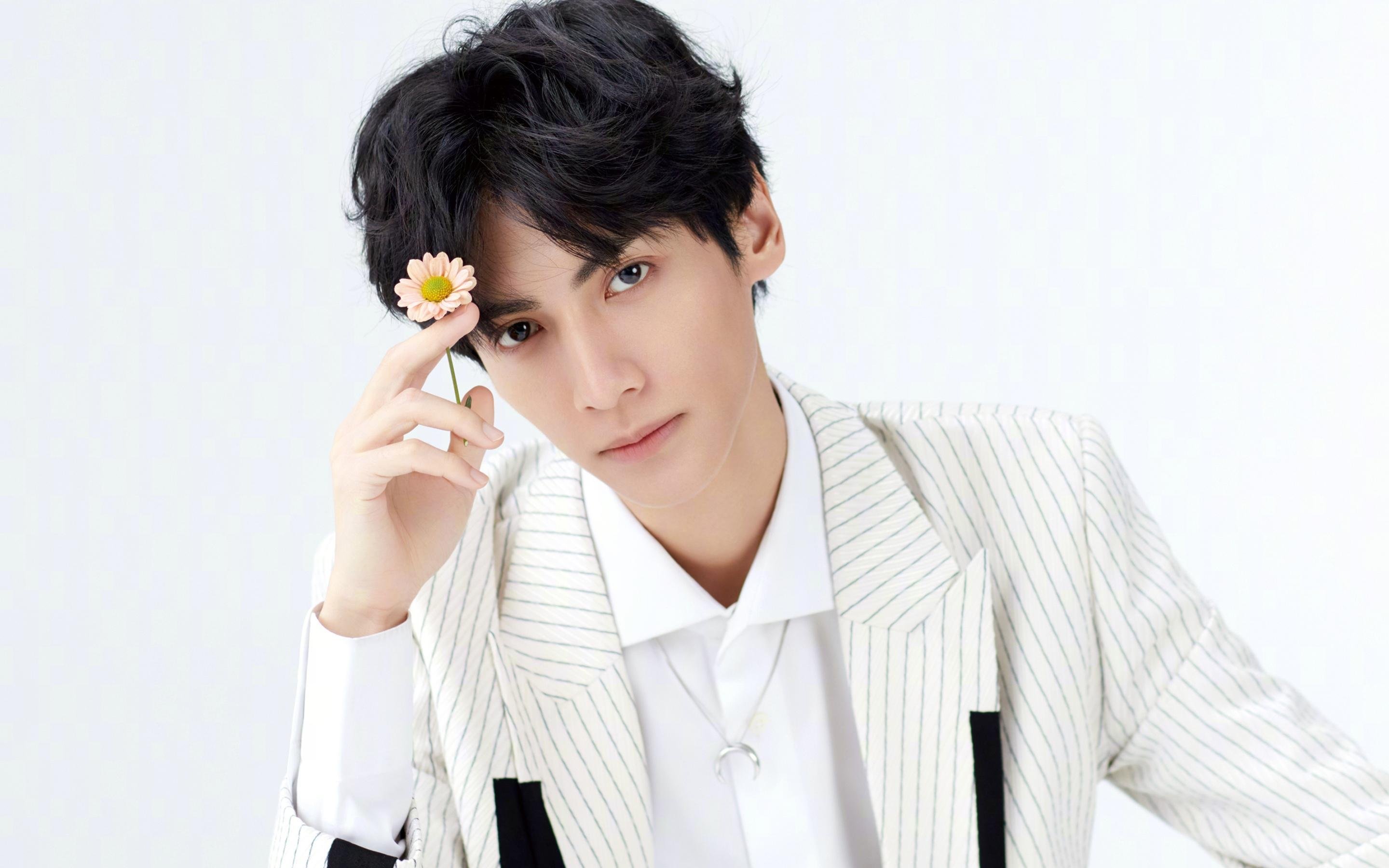 Kaiyun官方登录入口-德甲战术多变：阵型调整带来惊喜不断，德甲分组